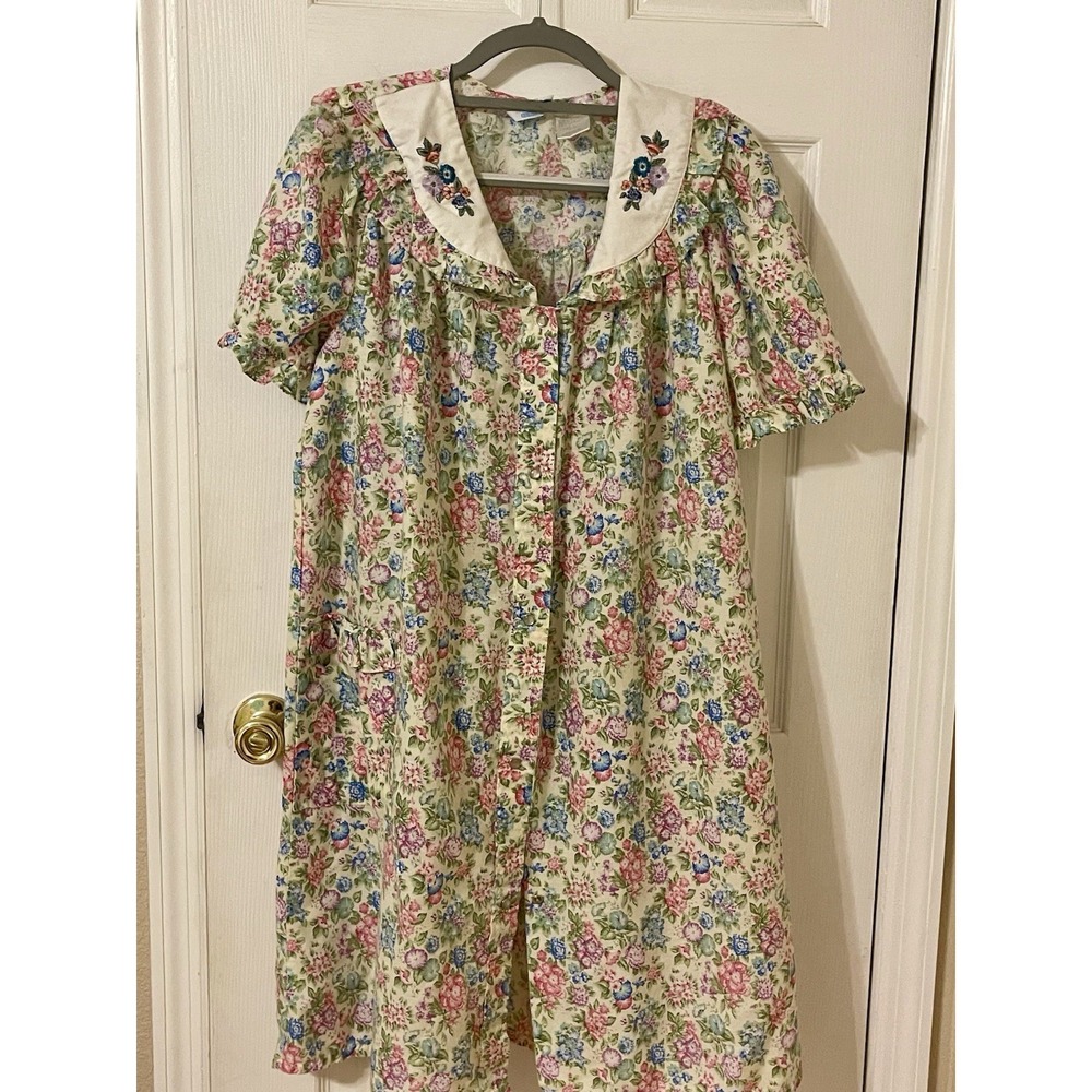 Vintage Ashley Taylor Intimates Plus Floral Embroidered Housecoat Sz 1X